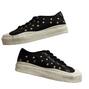 GB | Gianni Bini Go-Getter Black Platform Sneaker with Studs NWT